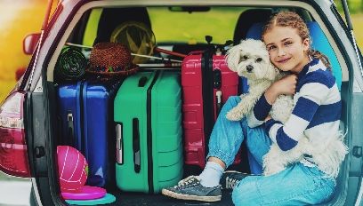 Autem na wakacje! Lista niezbędnych rzeczy w podróży samochodem